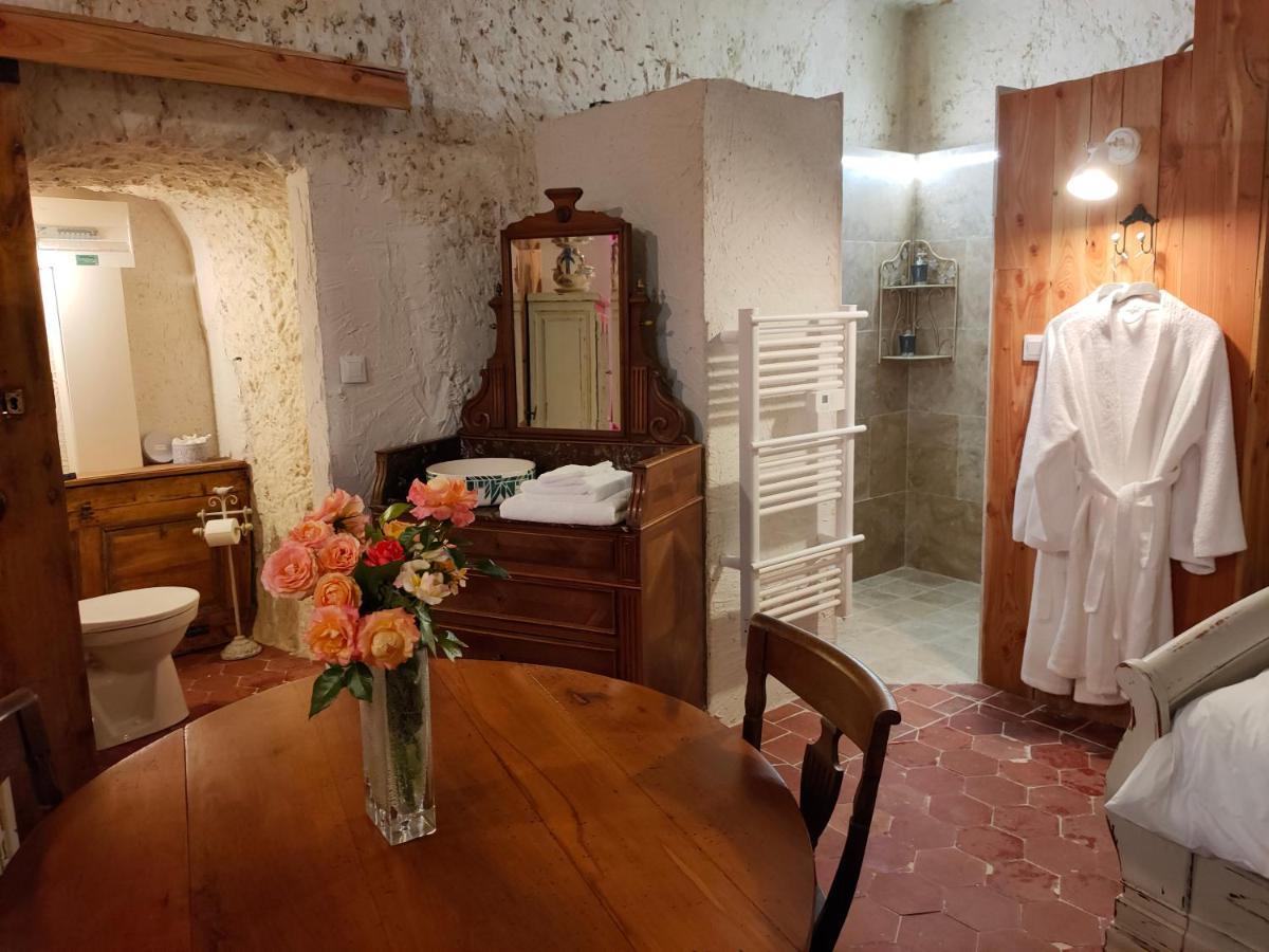 Aux Trois Tilleuls Bed & Breakfast Loches Dış mekan fotoğraf