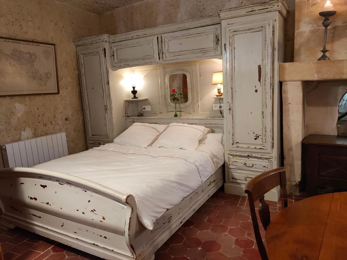 Aux Trois Tilleuls Bed & Breakfast Loches Dış mekan fotoğraf