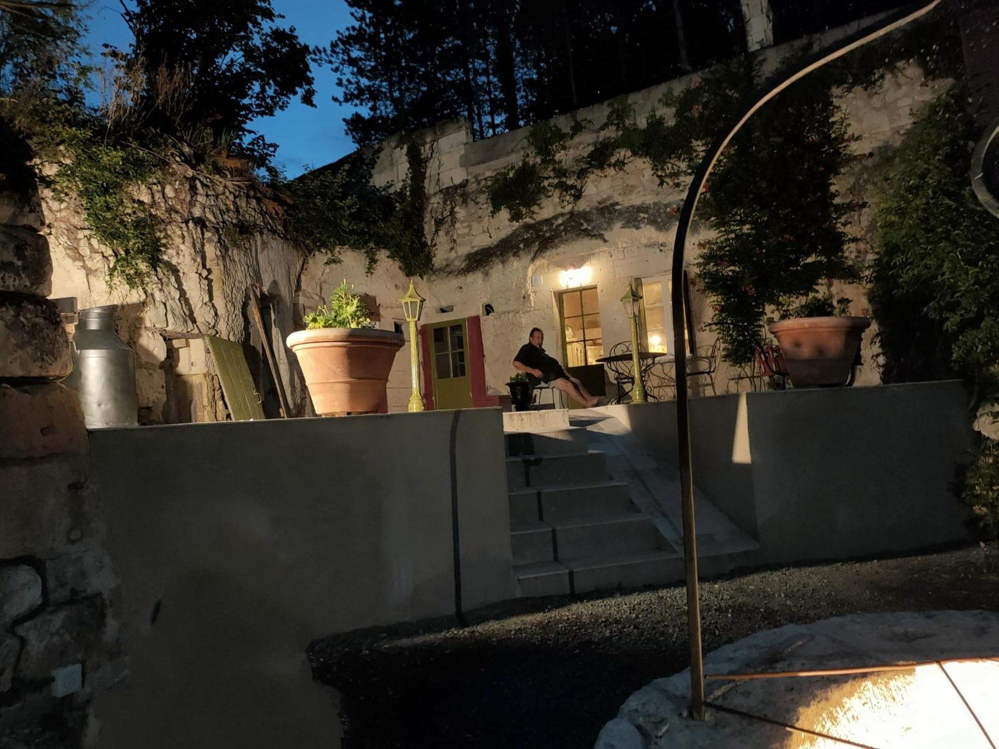 Aux Trois Tilleuls Bed & Breakfast Loches Dış mekan fotoğraf